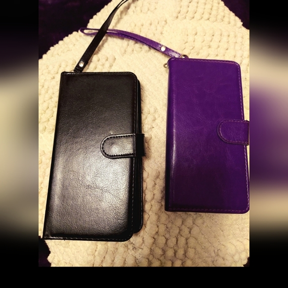 TWO leather cell phone cases - Picture 1 of 8